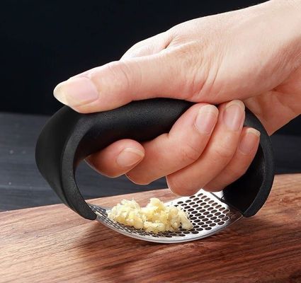 Custom Logo Fruit Vegetable Tools Stainless Steel Garlic Press Chopper Kitchen Gadget Tool