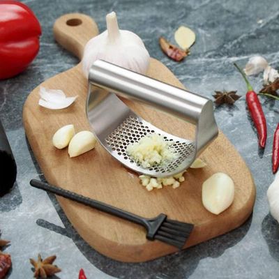 Multi Kitchen Grater 120G color box 141G Garlic Mincer and Crusher for Easy Squeeze