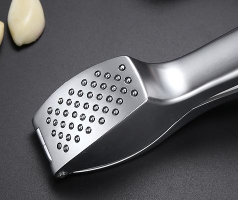 Food Grade Garlic Press Mincer Ginger Crusher Peeler Squeezer 16*3cm Multi Kitchen Grater