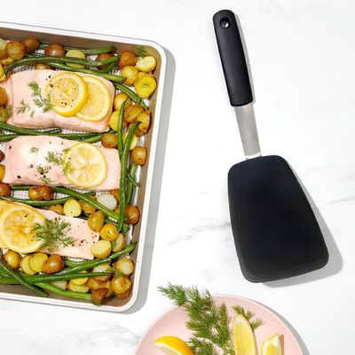 Stocked 2 Pack 600F Heat Resistant Non-Stick Flipping Eggs Silicone Spatula 149 115G