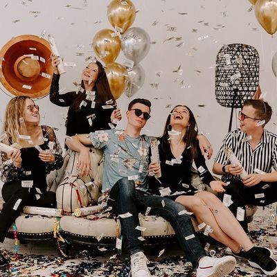 Money Confetti Handheld Party Supplies Confetti Cannon with Custom Logo Iron Bottle