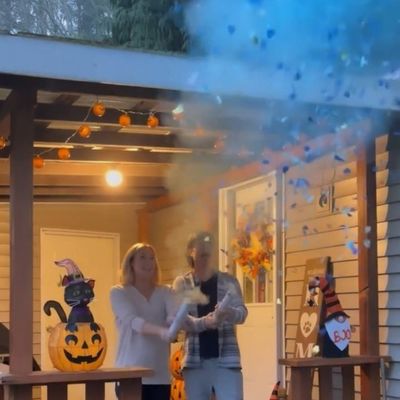 60cm Gender Reveal Confetti Cannon Popper Smoke Powder Confetti Sticks for Party Supplies