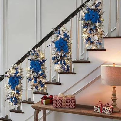 Christmas Stair Garland Stair Decoration Ornament with Natural Rattan Circle OEM ODM