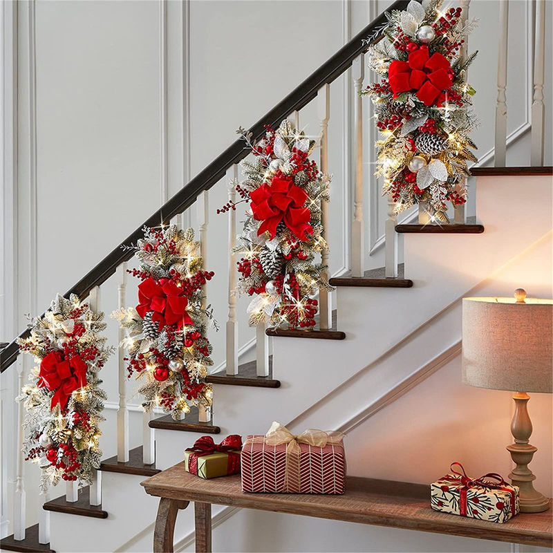 Plush Cloth and Plastic Door Hanging Rattan Wreath for Hotel Christmas Decoration